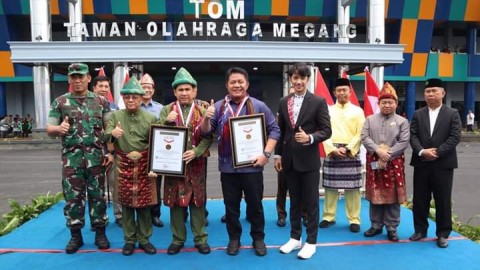 Pecahkan Rekor MURI Dengan Tanjak Terbesar, Pemkot Lubuklinggau Dapat Bonus Rp 37 Miliar dari Gubernur