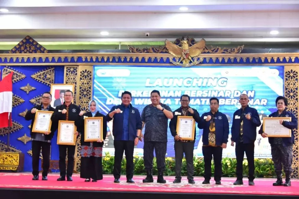 Bupati Musi Rawas Hj Ratna Machmud Terima Penghargaan BNN RI atas Peran Aktif Pemberatasan dan Pencegahan P4GN