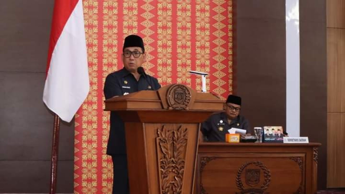 Wali Kota Lubuklinggau Sampaikan Raperda LPJ APBD Tahun 2022