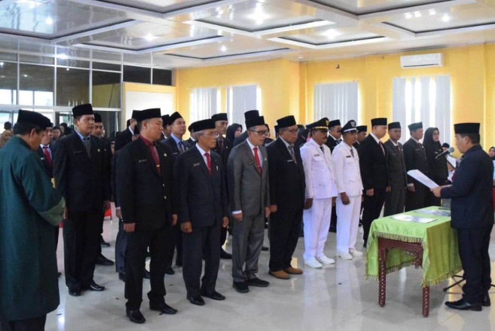 Bupati Muratara Lantik 27 Pejabat PPT Baru