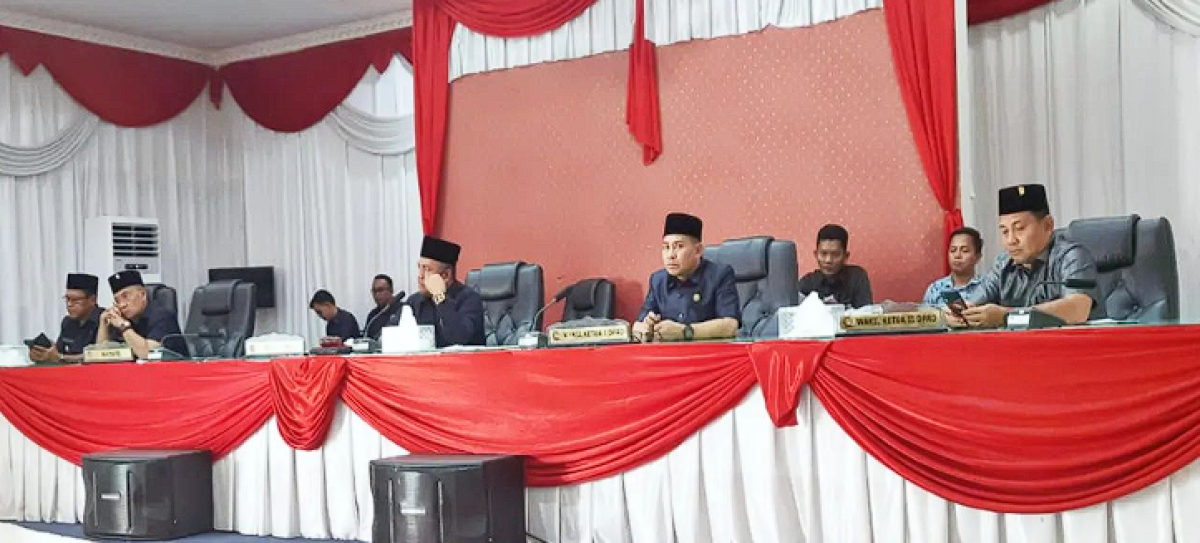 Rapat Paripurna DPRD Kabupaten Musi Rawas Utara Dengarkan Jawaban Eksekutif atas Pemandangan Umum Fraksi-Fraksi Dewan terhadap LKPJ Bupati 2022