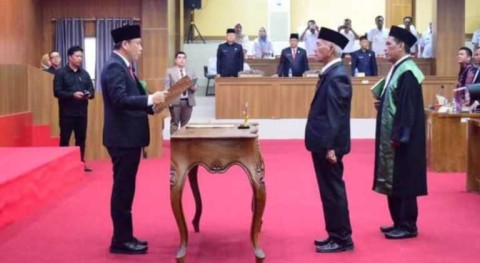 Rapat Paripurna DPRD Mura, M Roni Resmi Menjadi Anggota DPRD Kabupaten Musi Rawas