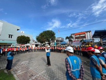 Tekankan Budaya K3 di Lingkungan Kerja, PLN UP3 Lubuklinggau Gelar Apel Bersama Seluruh Pegawai dan Mitra Kerja