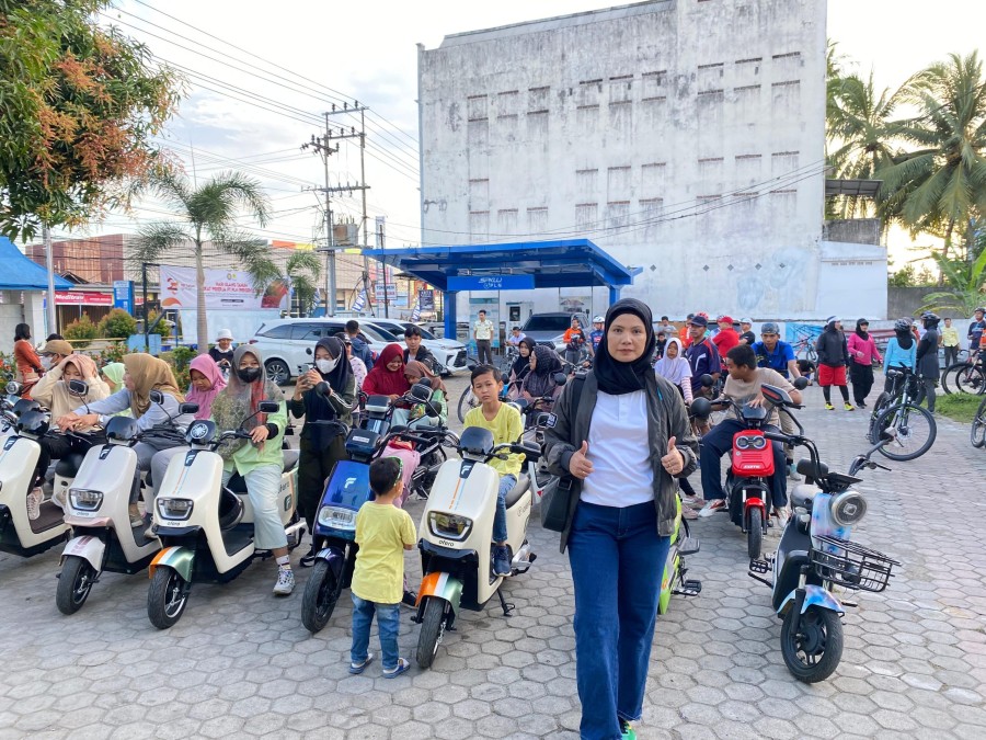 Kado Terindah Hari Listrik Nasional, PLN UP3 Lubuklinggau Berbagi Bersama Masyarakat