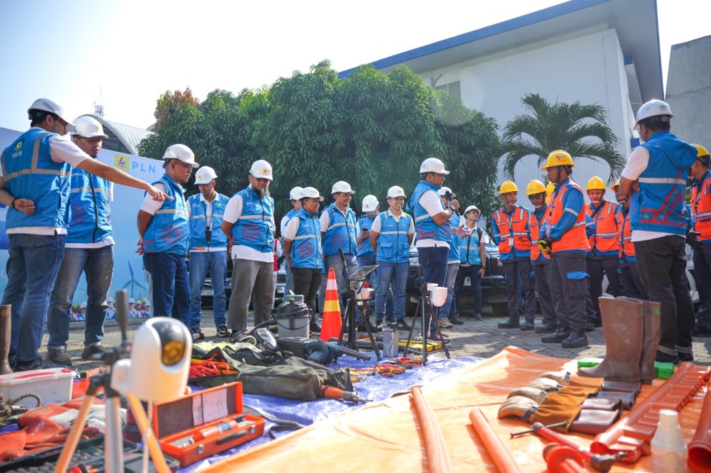 PLN UID S2JB Pastikan Pasokan Listrik Aman Selama Idul Adha 2025 Siaga Idul Adha 4–9 Juni 2025, PLN Siapkan 325 Posko dan 3.293 Personel