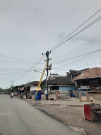 *PLN ULP Kayu Agung Tingkatkan Keandalan Listrik di Tulung Selapan Lewat Uprating Penyulang Tenggiri*
