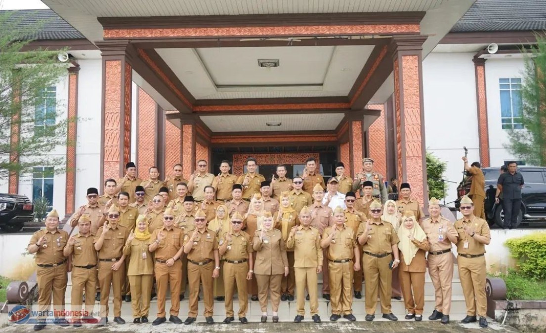 Pemkab Musi Rawas Gelar Apel Pagi, Dipimpin Langsung Bupati Hj Ratna Machmud 