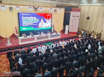 Wakil Bupati H. Suprayitno Mewakili Bupati Musi Rawas Lantik Ratusan Pejabat Eselon III dan IV
